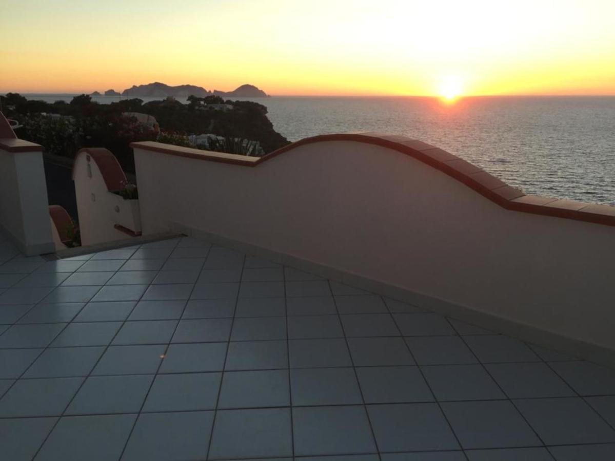 La Casa Del Capitano Ponza Villa Екстериор снимка